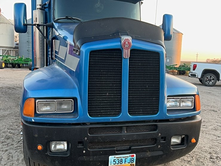 1990-kenworth-t600-image-100