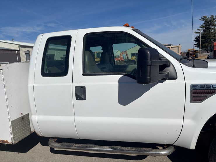 2008-ford-f350-image-15