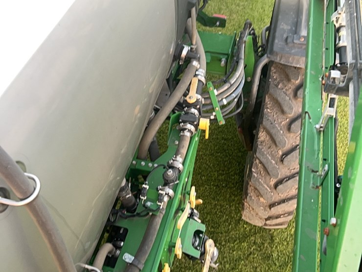 2014-john-deere-r4030-image-50