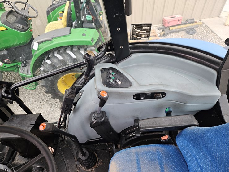 new-holland-ts6.120-image-12