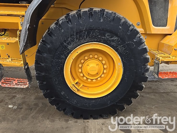 2021-volvo-l90h-image-12