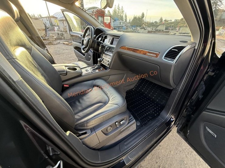 2014-audi-q7-image-38