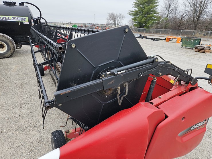 2013-case-ih-3020-image-2