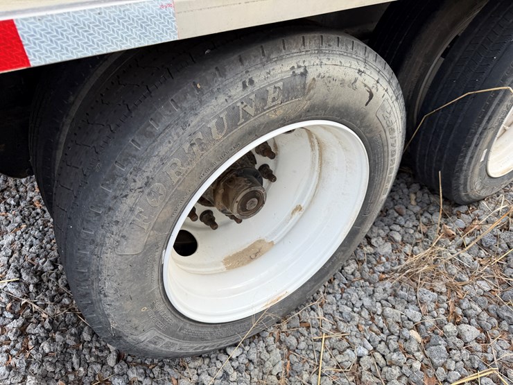 #40961-•-2011-magnolia-/-adams-t/a-fertilizer-tender-trailer-image-8