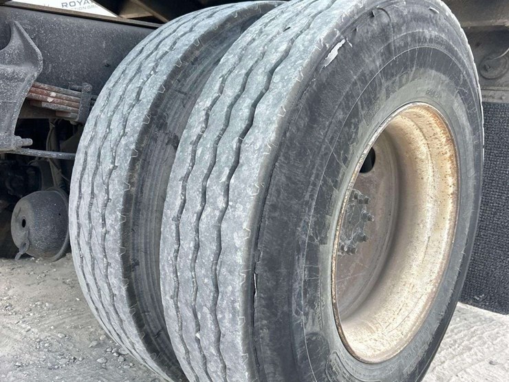 2007-international-durastar-4400-image-29