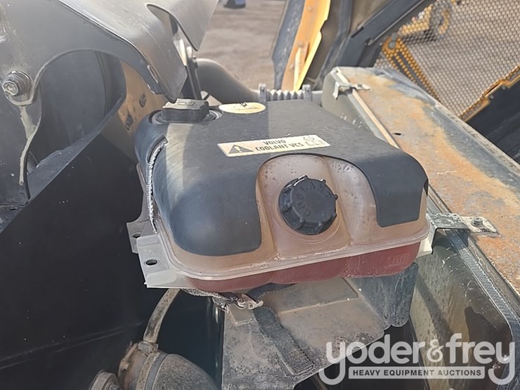 2014-volvo-l150h-image-56