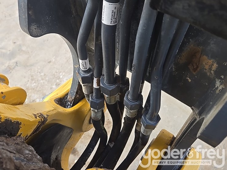 2018-deere-310sl-image-48