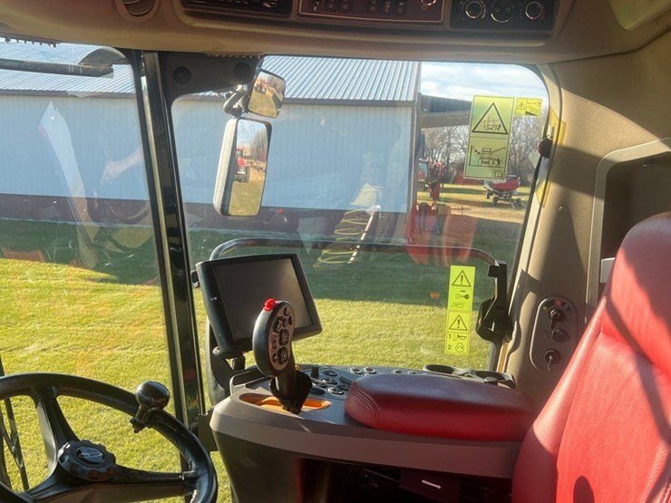 2023-case-ih-8250-image-63