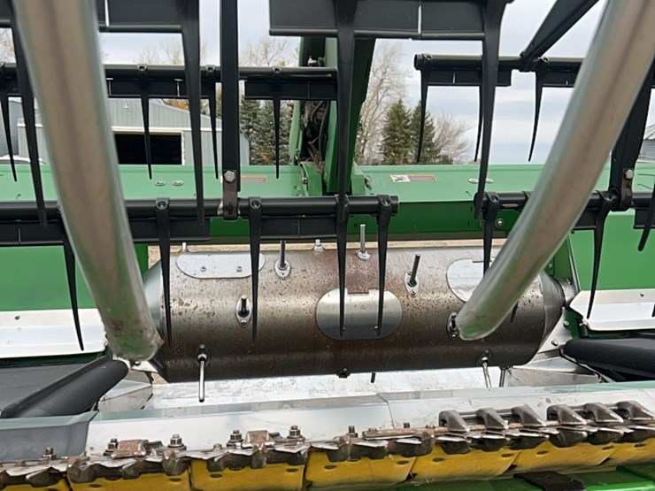 2013-john-deere-640-image-37