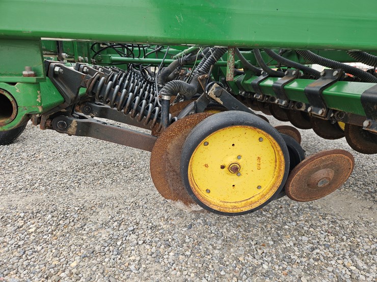 1990-john-deere-750-image-14