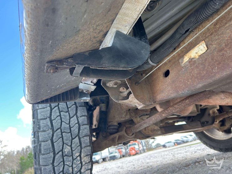 2017-gmc-sierra-2500-image-18