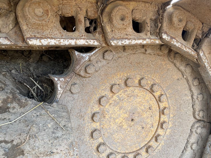 2004-deere-700h-lgp-image-23