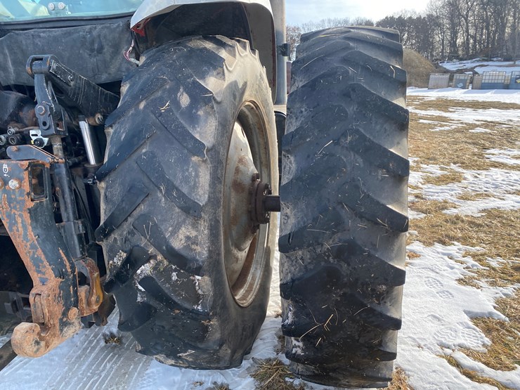 #125-•-2001-case-mx200-magnum-tractor-(colfax,-wi)-image-30