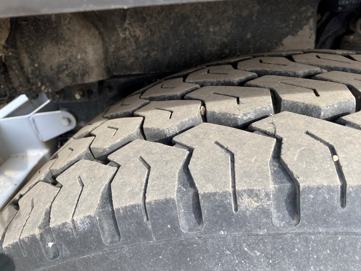 1999-mack-rd690s-image-23