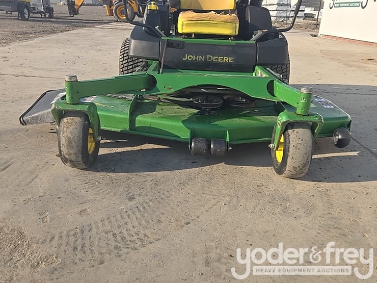 john-deere-72-image-18