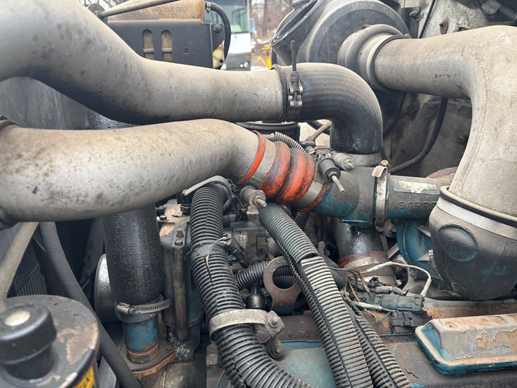 2000-international-4700-image-20