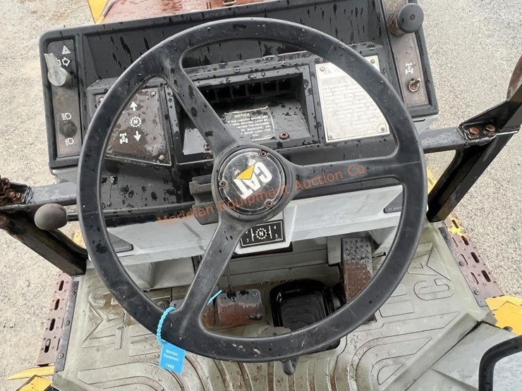 caterpillar-416b-image-29