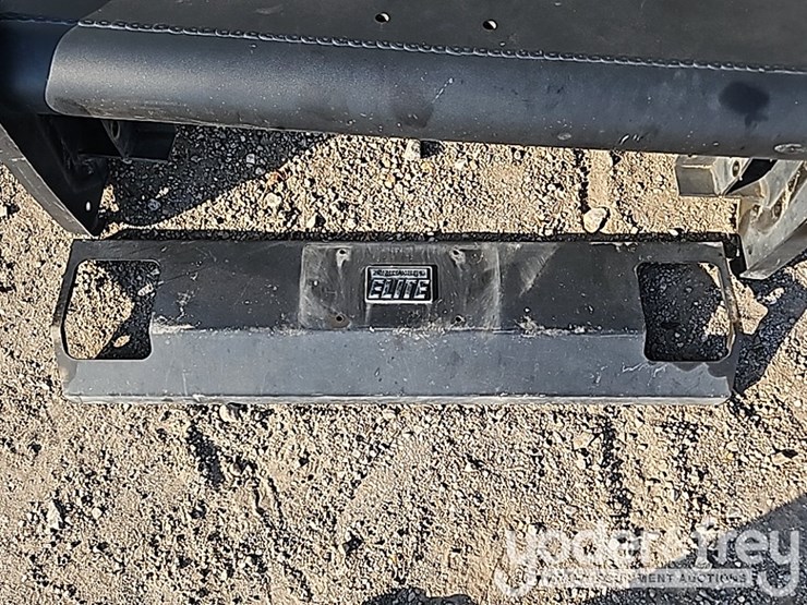 2016-gmc-2500-image-9