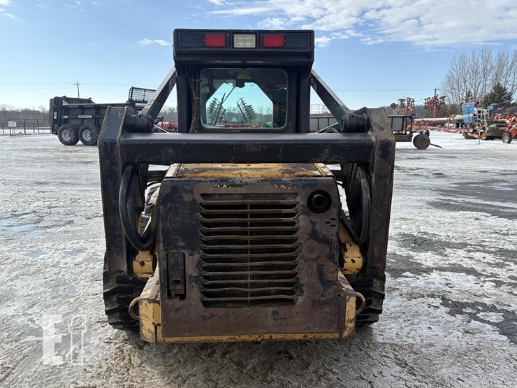 new-holland-lx885-image-14