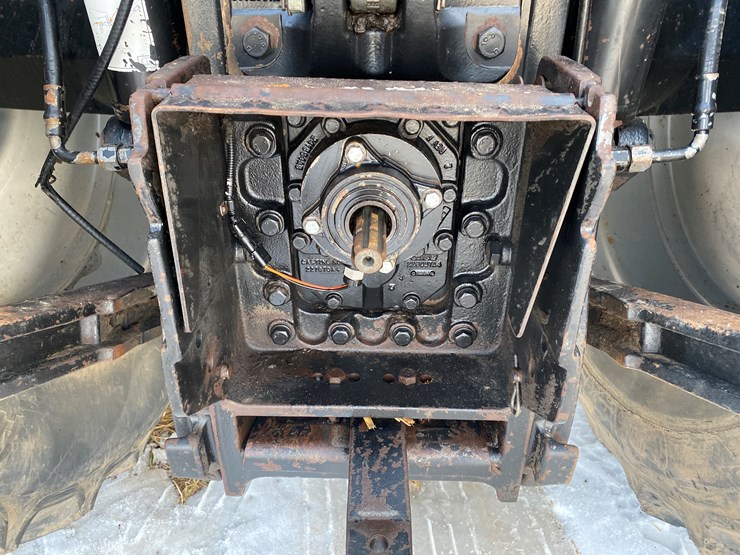 #125-•-2001-case-mx200-magnum-tractor-(colfax,-wi)-image-28