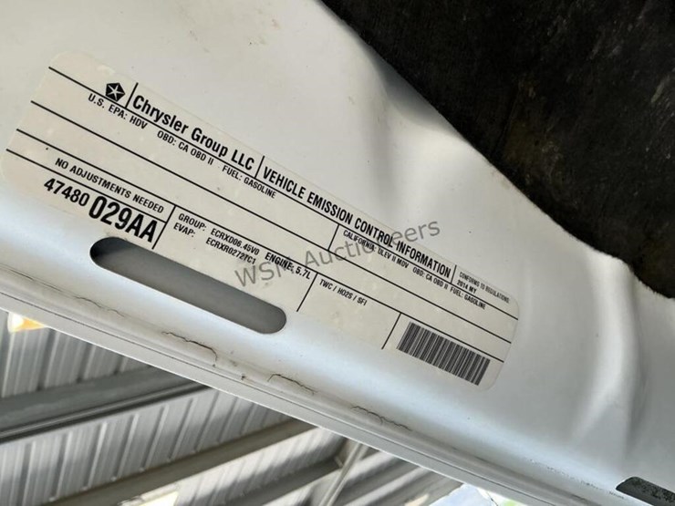 2014-dodge-2500-image-13