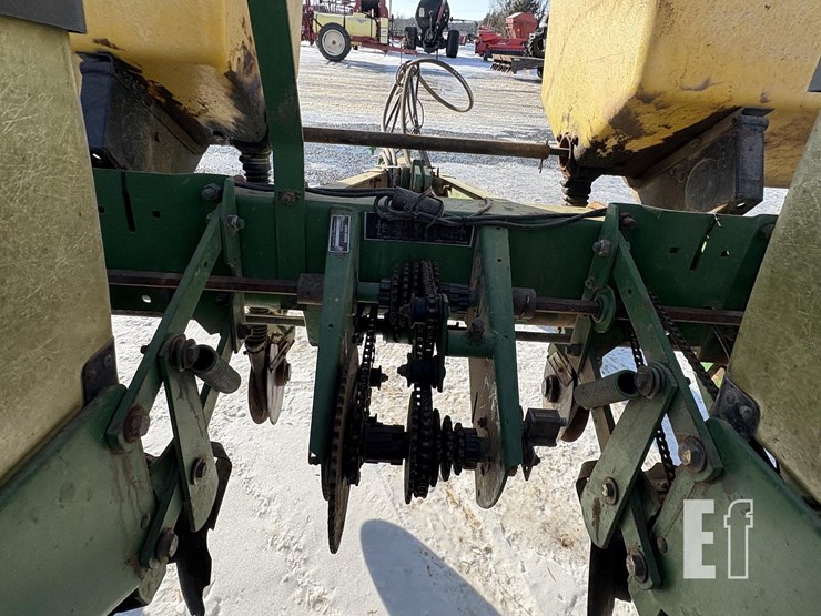 john-deere-7200-image-12