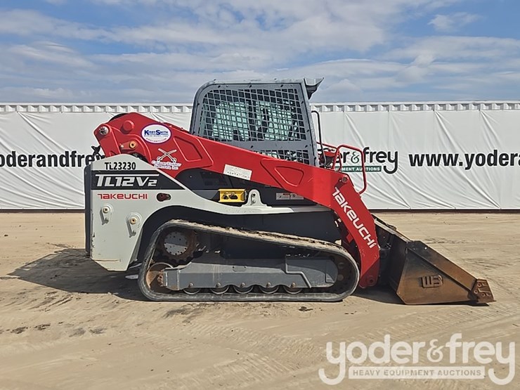 2023-takeuchi-tl12v2-image-6