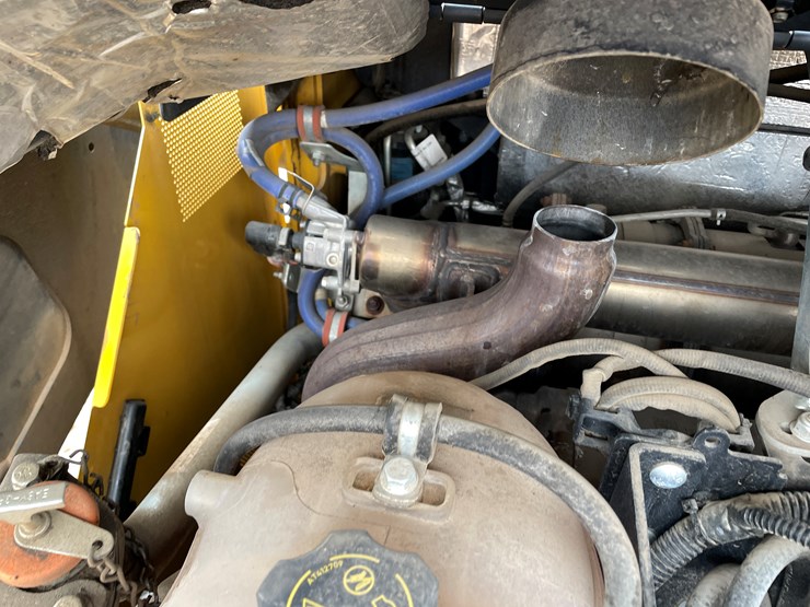 2019-john-deere-332-image-25