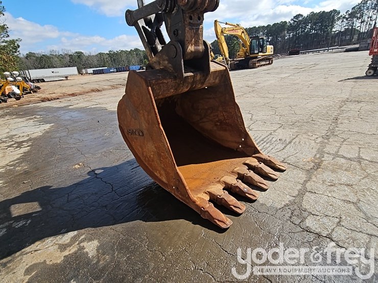 2007-komatsu-pc300-lc-image-9