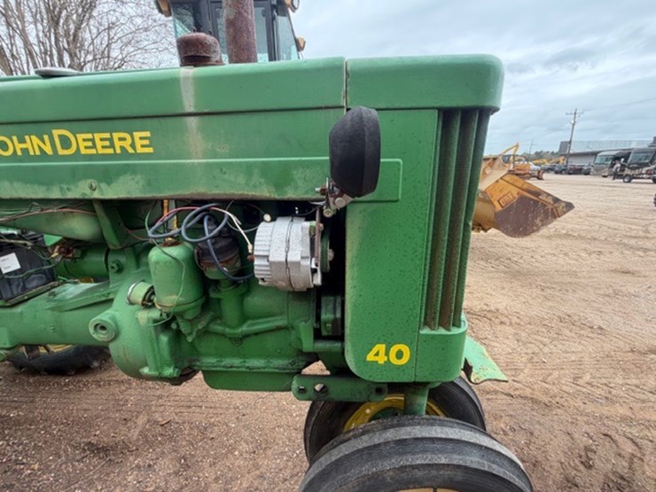 john-deere-40-image-27