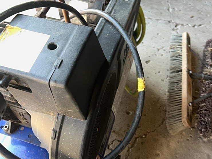 campbell-hausfeld-air-compressor,-works-great-image-14