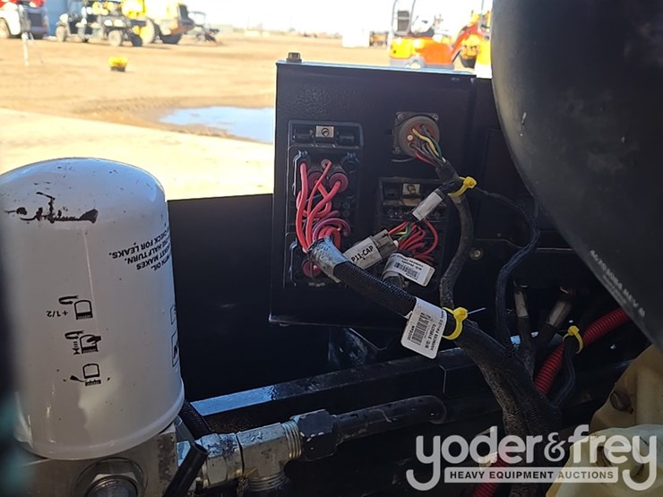 2019-doosan-c185wdz-image-31