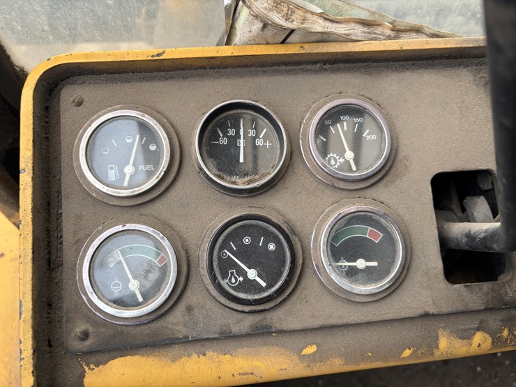 #2302-•-hyster-275-forklift-image-40