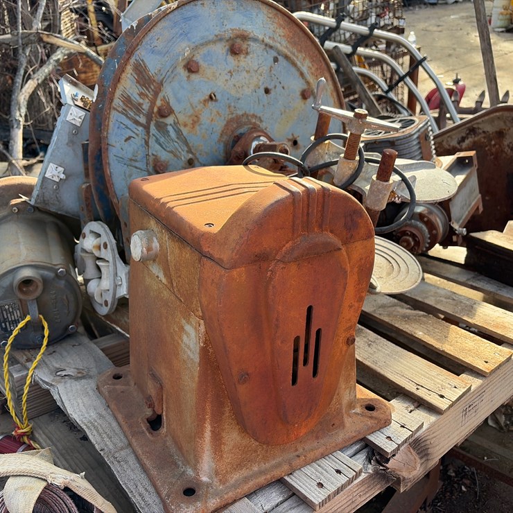 #81 • Pallet miscellaneous, including vintage paint, shaker hose reel, right angle gearbox