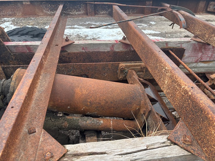 #2255-•-1941-chevrolet-flatbed-dump-truck-image-41