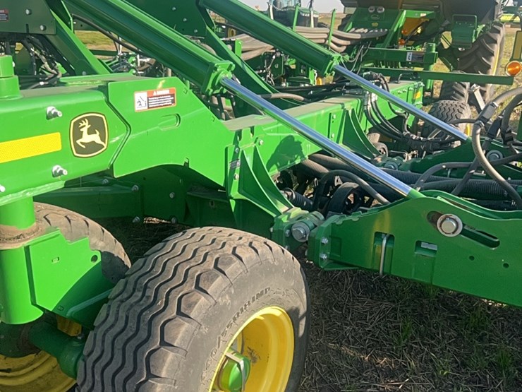 2018-john-deere-1910-image-79