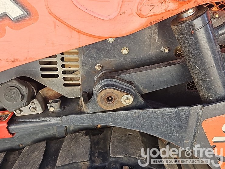 2017-kubota-svl75-2-image-23