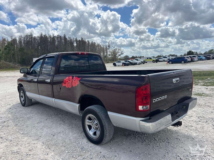 2004-dodge-ram-1500-image-4