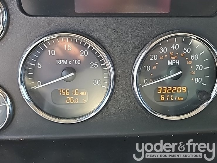 2018-peterbilt-337-image-69