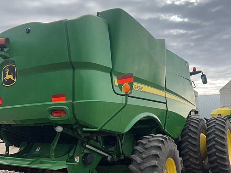 2014-john-deere-s680-image-65