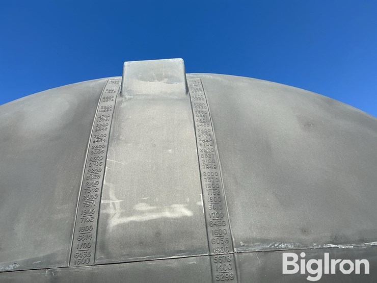 2023-behnke-enterprises-fb8x48ss-80h-tri/a-step-deck-sprayer-tender-trailer-image-10