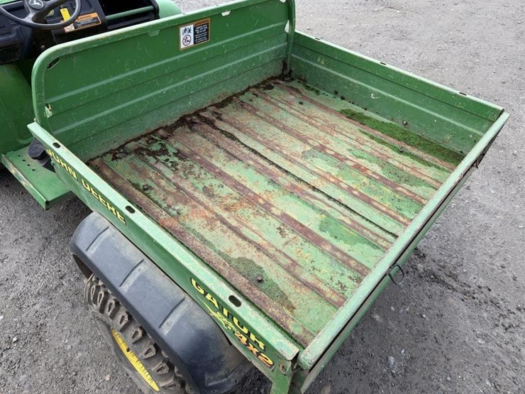 john-deere-gator-image-12