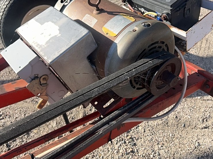 53’-x-8”-sakundiak-auger-with-10-hp-baldor-single-phase-220-electric-motor,-equipped-with-12-v-power-lift-image-22