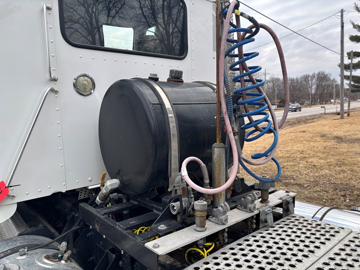 kenworth-t800-image-46