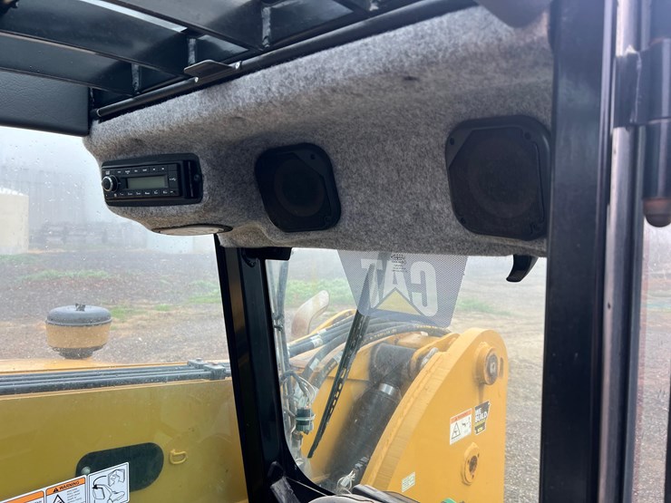 caterpillar-th255c-image-17