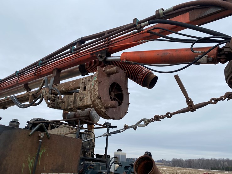 #400-•-1988-freightliner-boom-pump-truck-(has-wi-title)-(arpin,-wi)-image-23