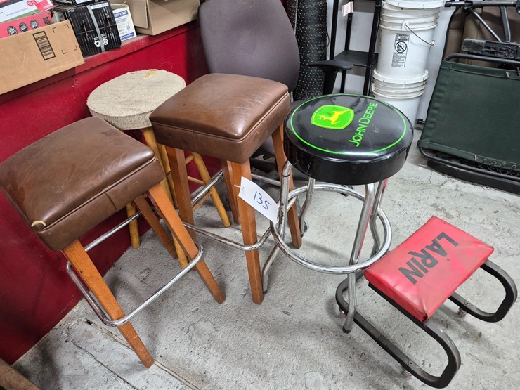 stools-image-1