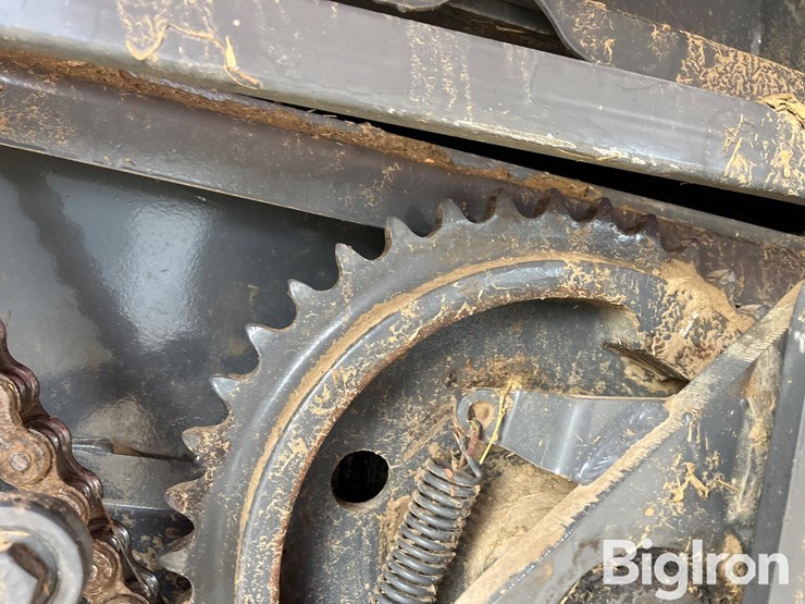 2013-massey-ferguson-2150-image-15