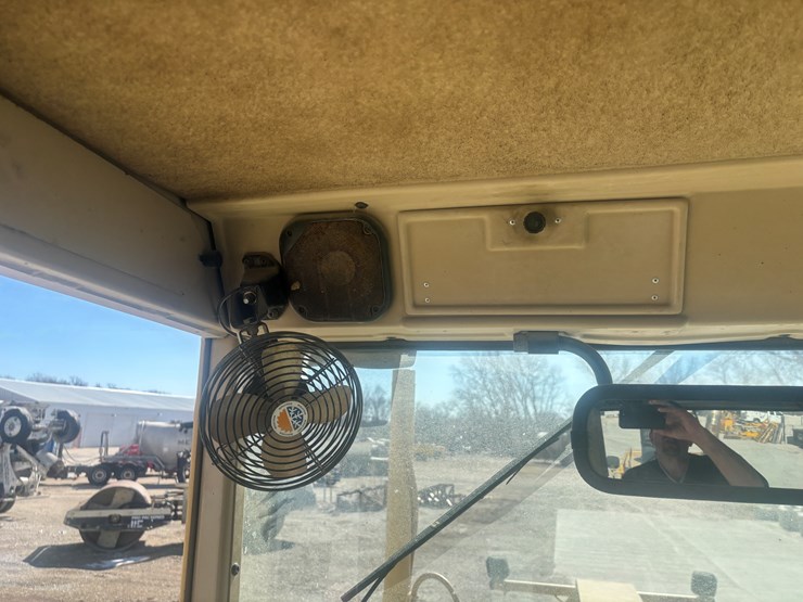 caterpillar-140h-vhp-image-33