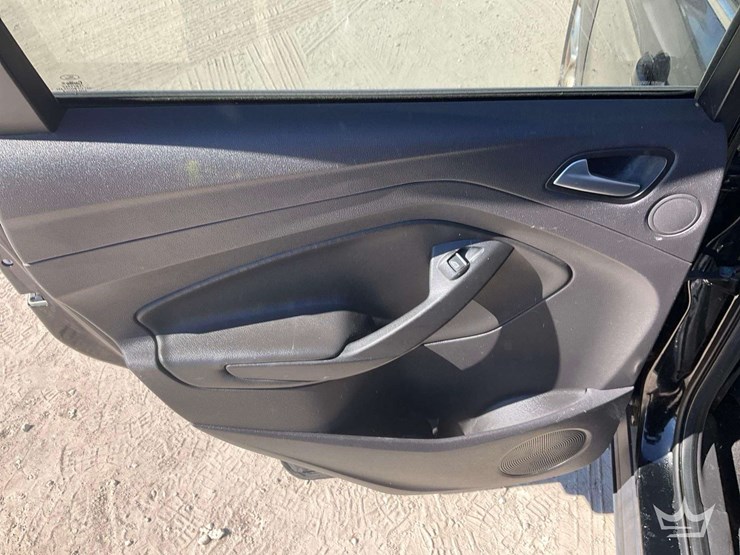 2016-ford-escape-image-32